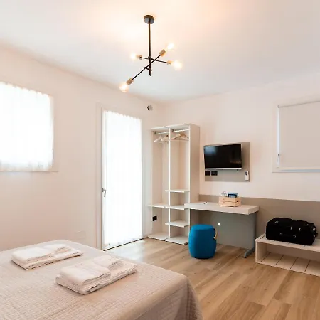 Tommyhouse Hotel Borso del Grappa Buitenkant foto